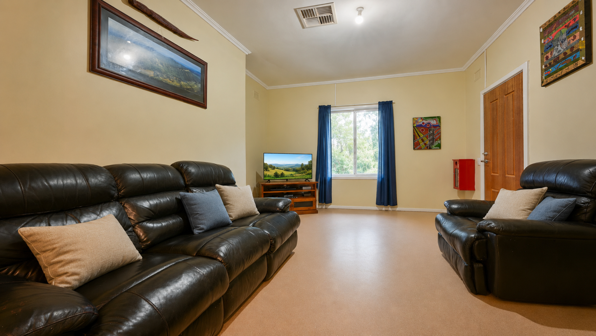 Relaxed, spacious home with Supported Independent Living in friendly Port Augusta, South Australia — Home image 2