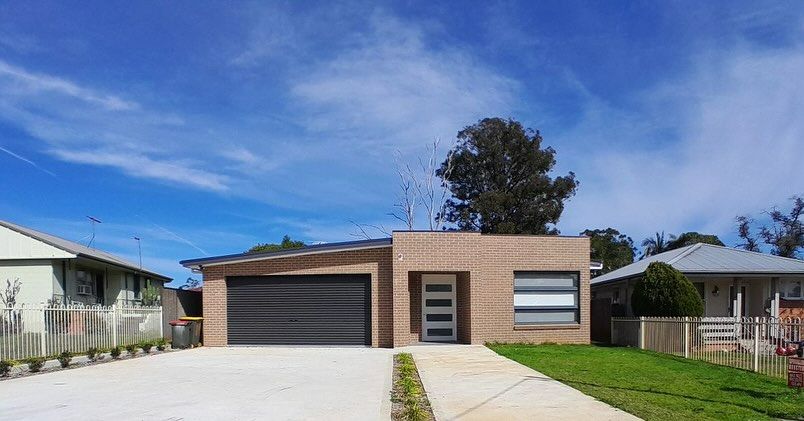 Omaroo House - Leumeah — Home image 4