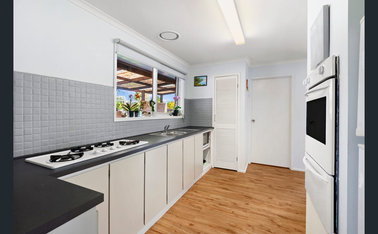 New SIL Home in Clarinda — Home image 4
