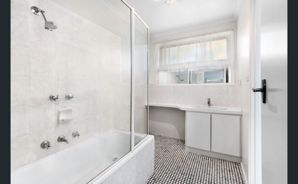 New SIL Home in Clarinda — Home image 3