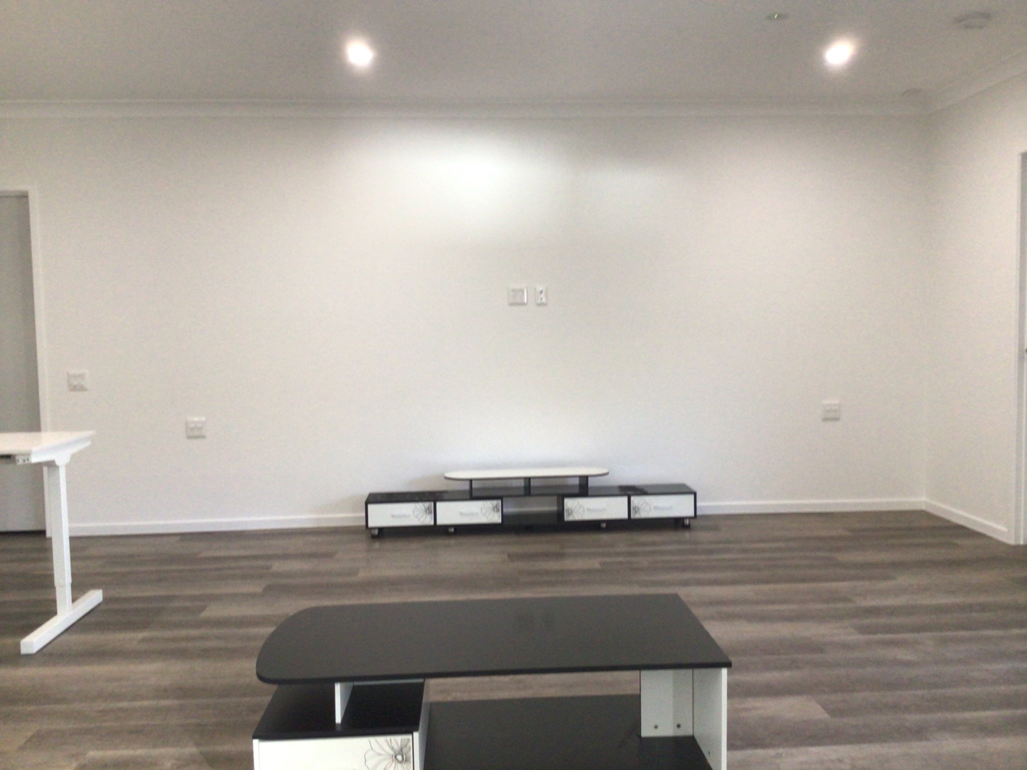 Brand new 3 BR HPS, close to amenities, friendly neighbourhood — Home image 2