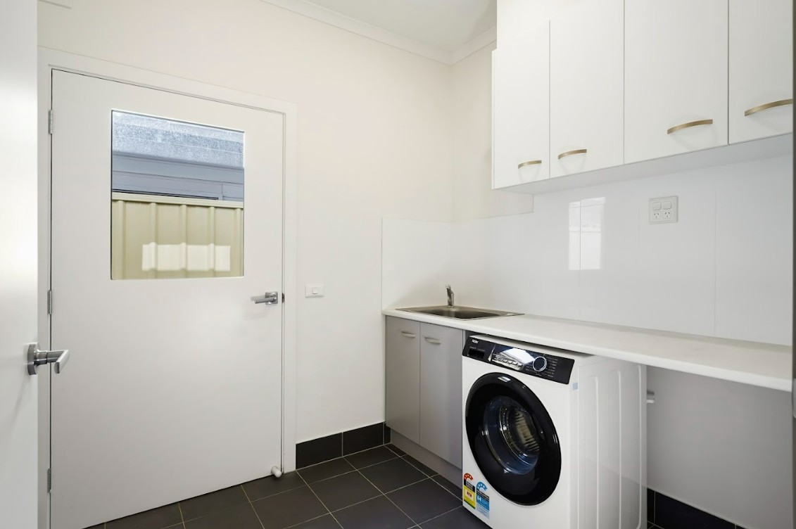 Comfortable Living in Platinum SDA Home in Munno Para West — Home image 6