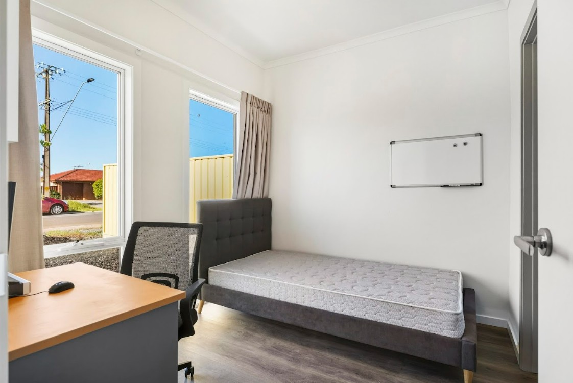 Comfortable Living in Platinum SDA Home in Munno Para West — Home image 7