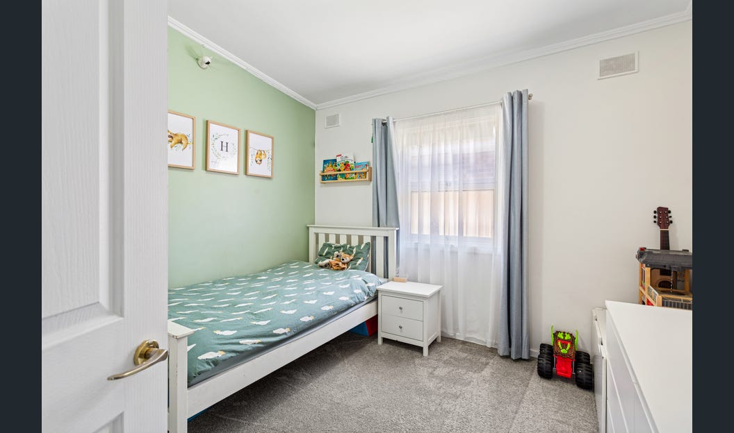 SIL house in Salisbury - FULLY FURNISHED and AVAILABLE NOW — Home image 11