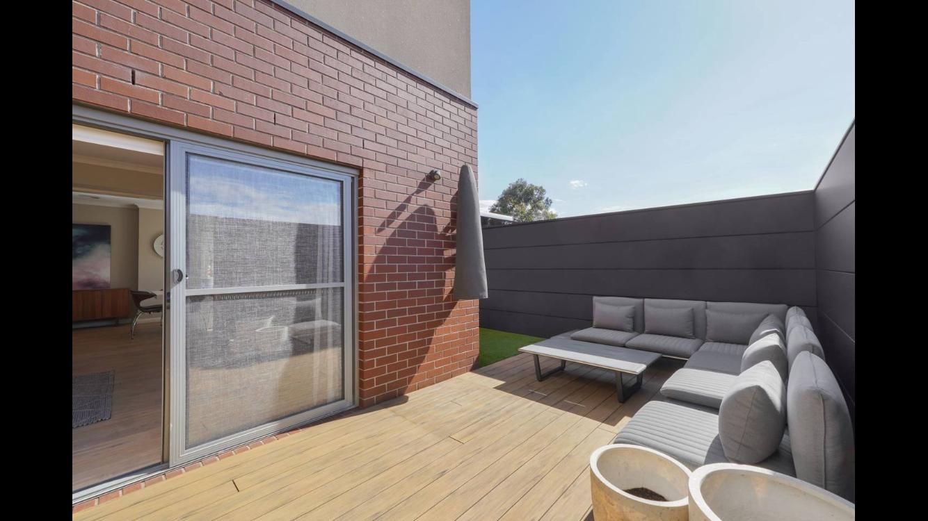 Beautiful 3 Bedroom Residence - The Perfect Place to Call Home! — Home image 3