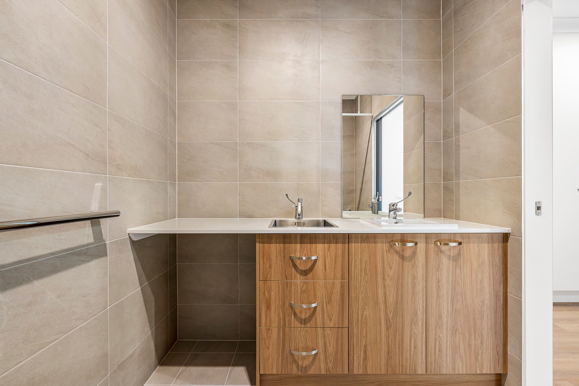 1 Bedroom Improved Liveability & Robust, SDA Villa Sutherland NSW - Ready Now! — Home image 5