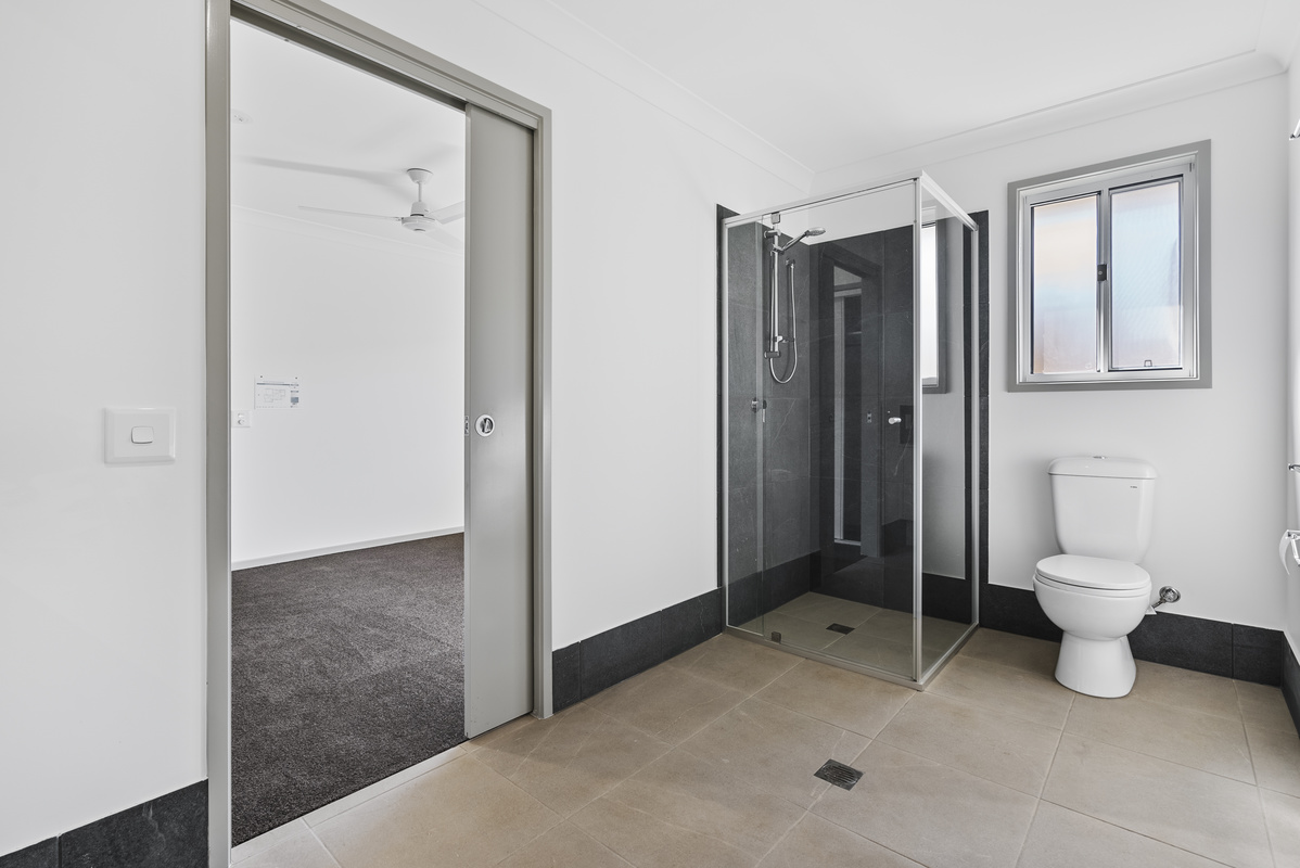 REDLAND BAY, QLD - IMPROVED LIVEABILITY HOUSE — Home image 3