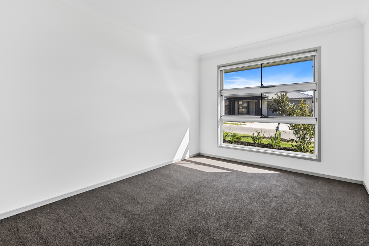 REDLAND BAY, QLD - IMPROVED LIVEABILITY HOUSE — Home image 6