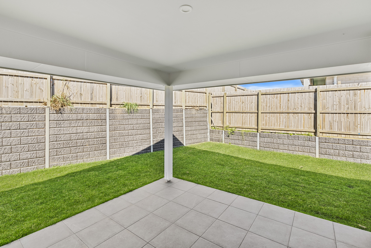 REDLAND BAY, QLD - IMPROVED LIVEABILITY HOUSE — Home image 8