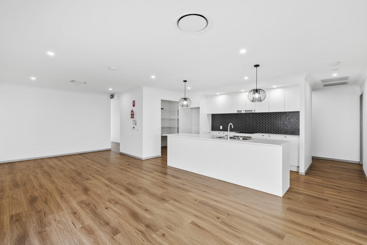REDLAND BAY, QLD - IMPROVED LIVEABILITY HOUSE — Home image 10