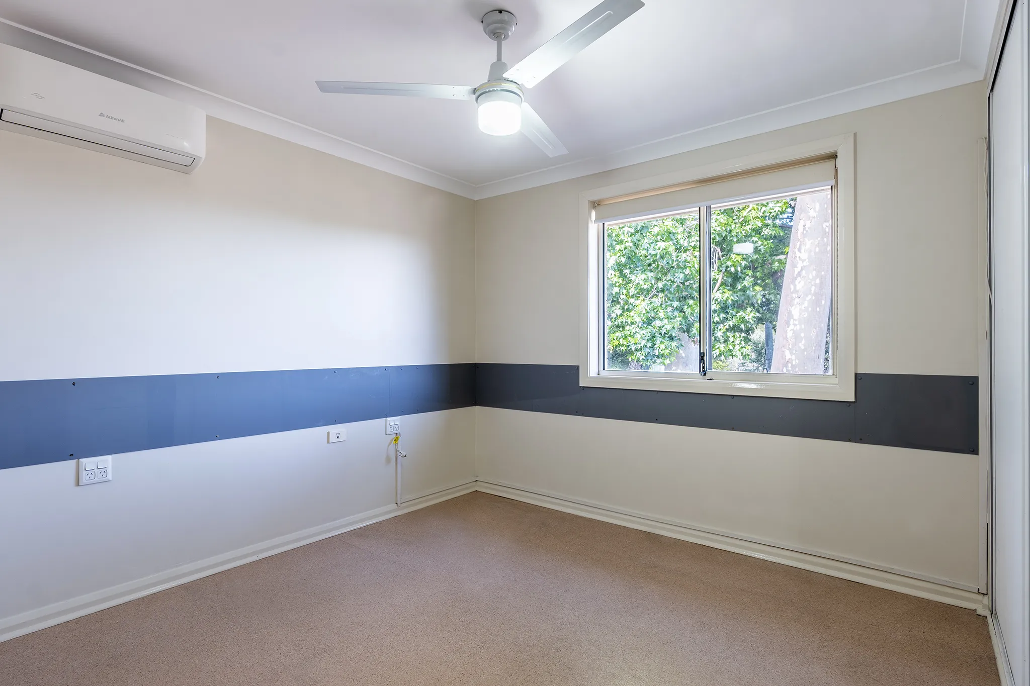 Reside in a spacious villa in Ryde — Home image 4