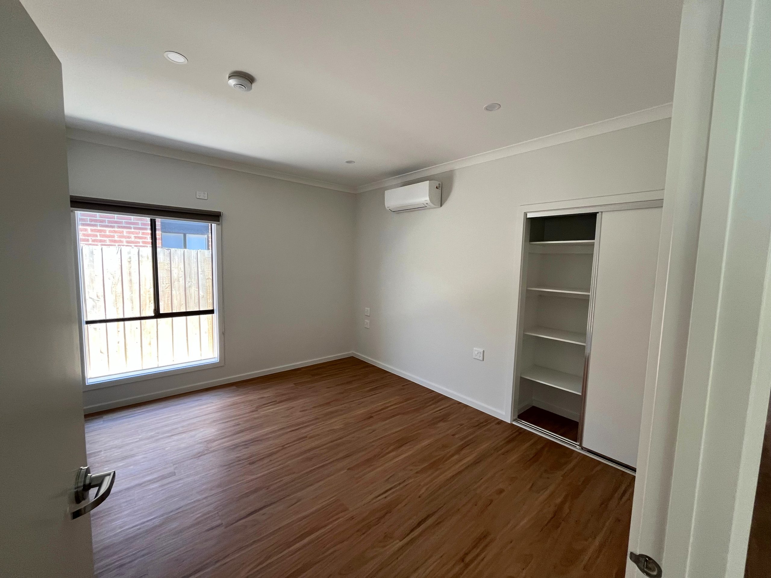 CURZON HPS & BARIATRIC - Clyde North, Victoria — Home image 4