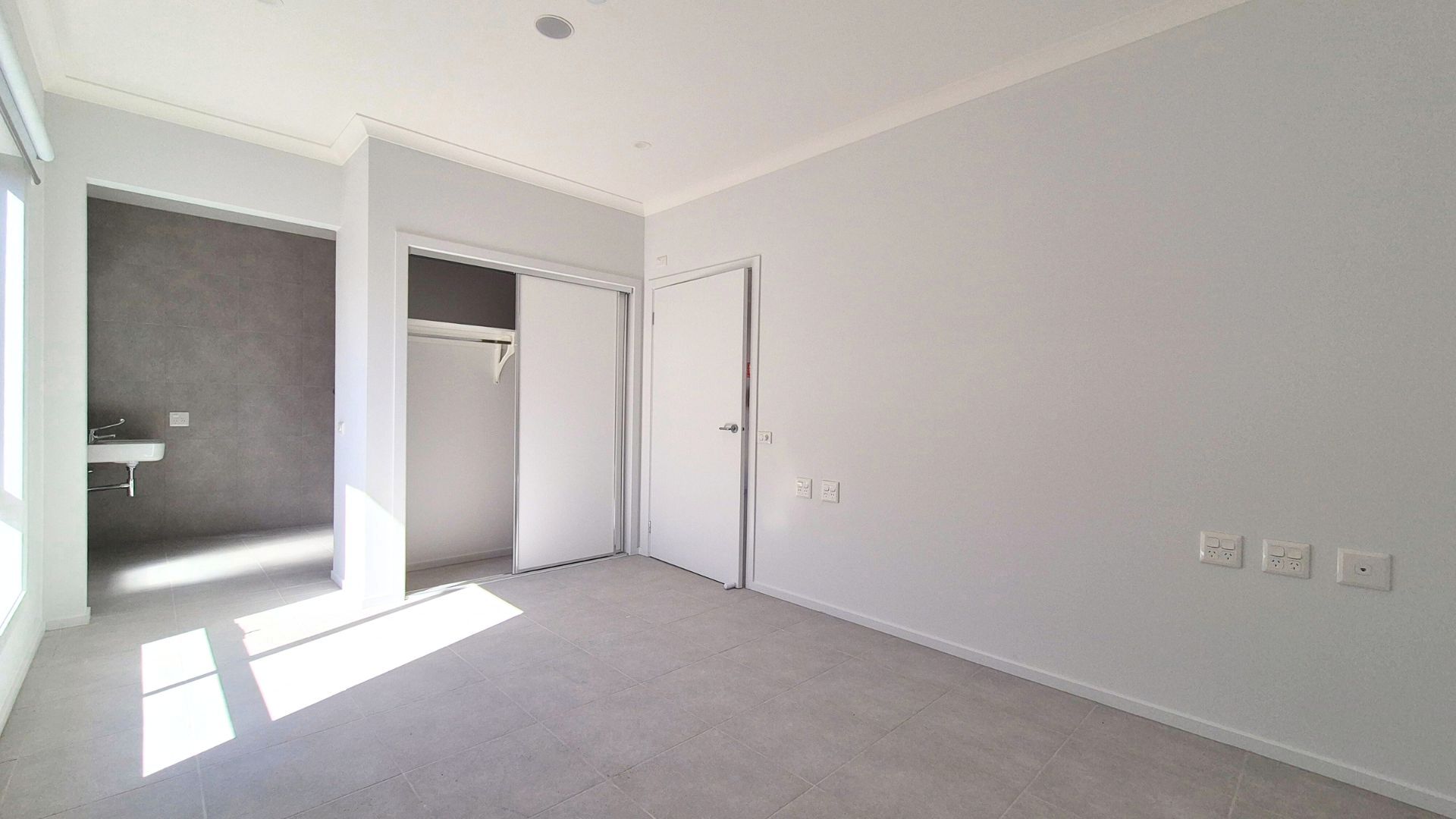 Stunning Accessible SDA Home in Clyde — Home image 4