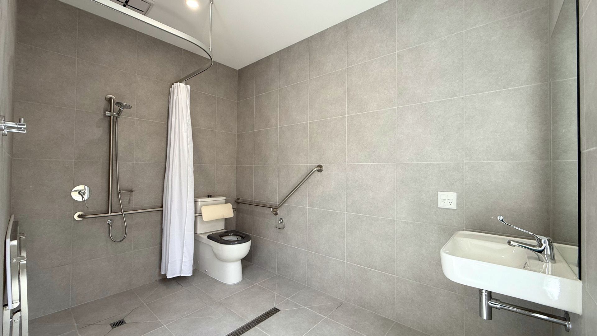 Stunning Accessible SDA Home in Clyde — Home image 5