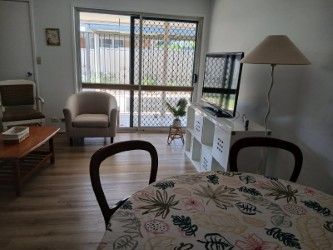 Independent living arrangement-FREE NETFLIX included — Home image 3