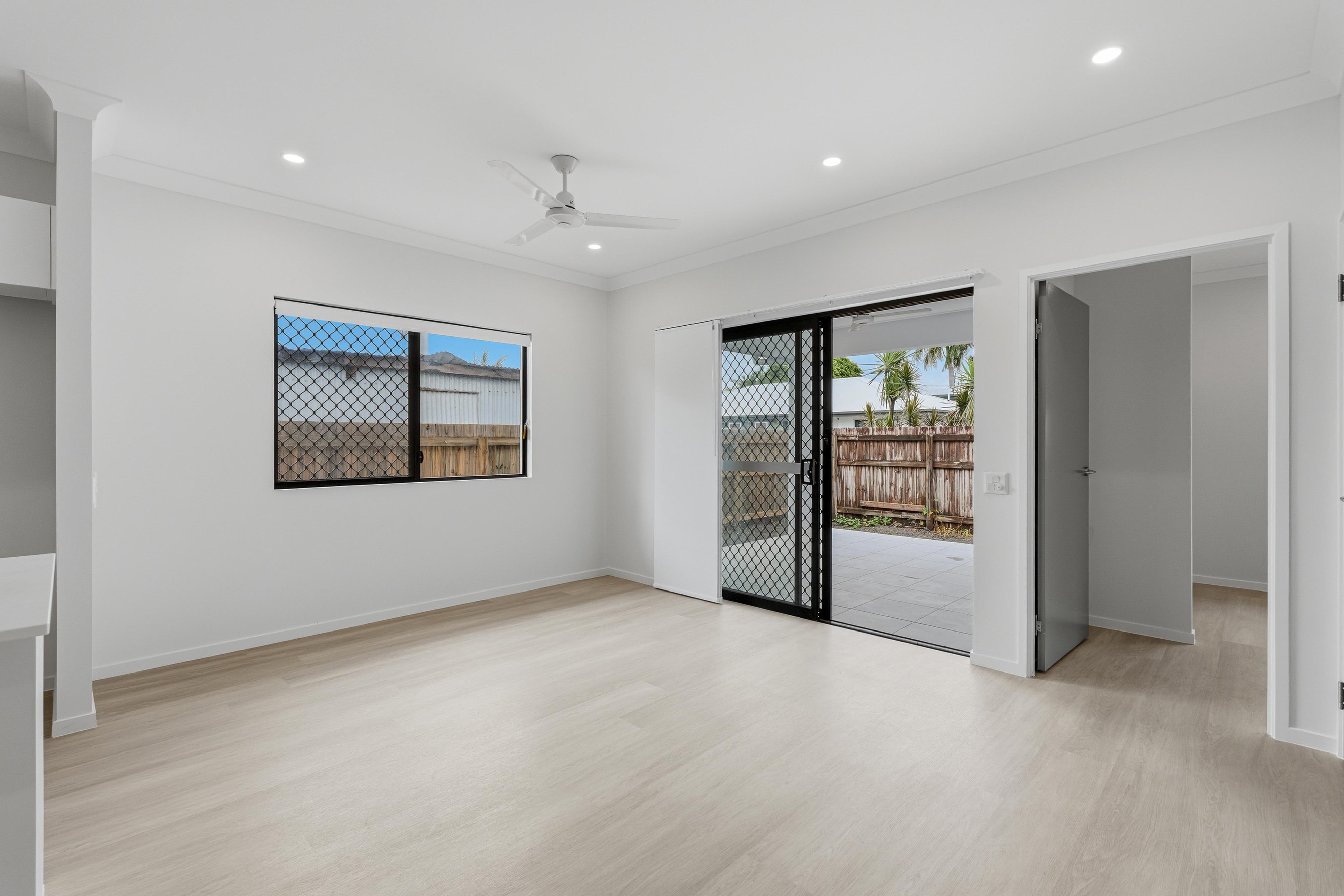 Pimlico QLD 4812 — Home image 8