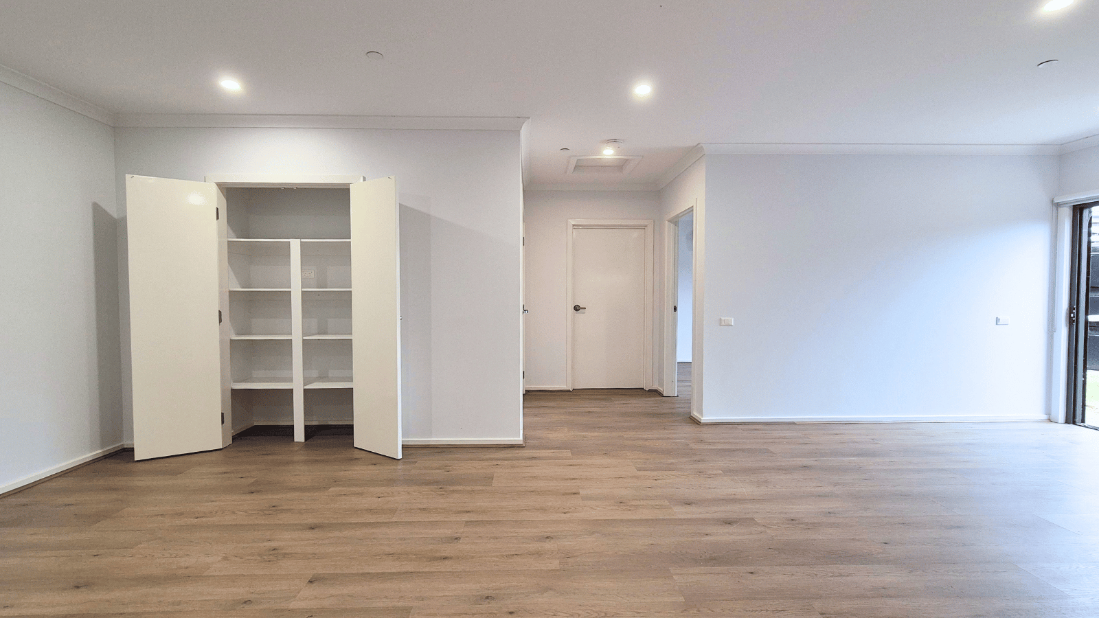 Sole occupancy robust/IL villa - Wyndham Vale - now available — Home image 12