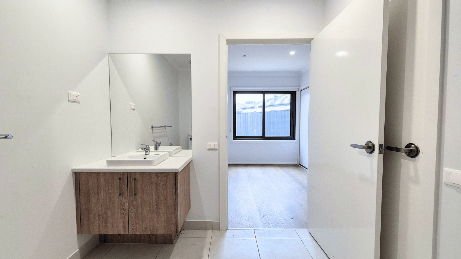 Sole occupancy robust/IL villa - Wyndham Vale - now available — Home image 17