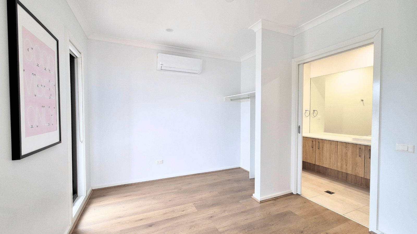 Sole occupancy robust/IL villa - Wyndham Vale - now available — Home image 10