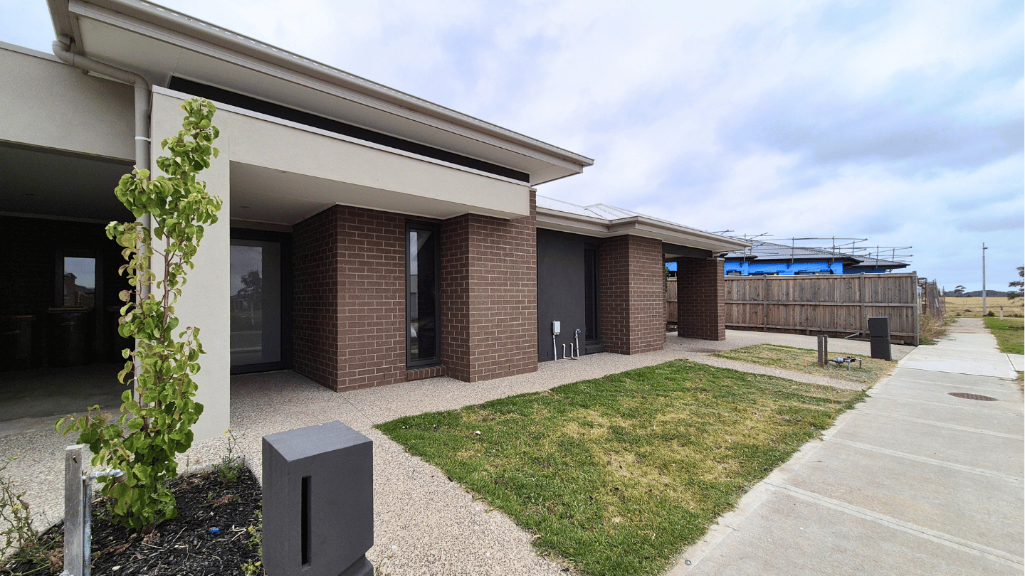 Sole occupancy robust/IL villa - Wyndham Vale - now available — Home image 12