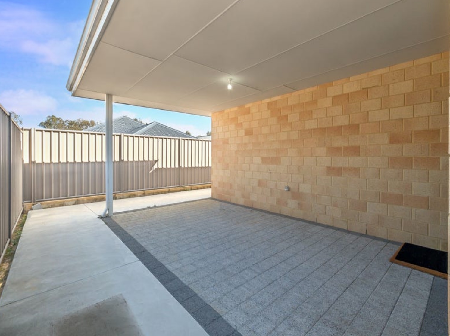 Modern Martin Home with Theatre Room and Estate Amenities — Home image 26
