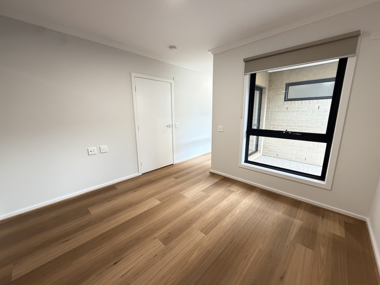 Bright 2-Bedroom + OOA Home with Private Courtyards — Home image 7