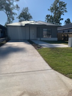 Modern High Physical Support Living in a Peaceful Ipswich Neighbourhood — Home image 4