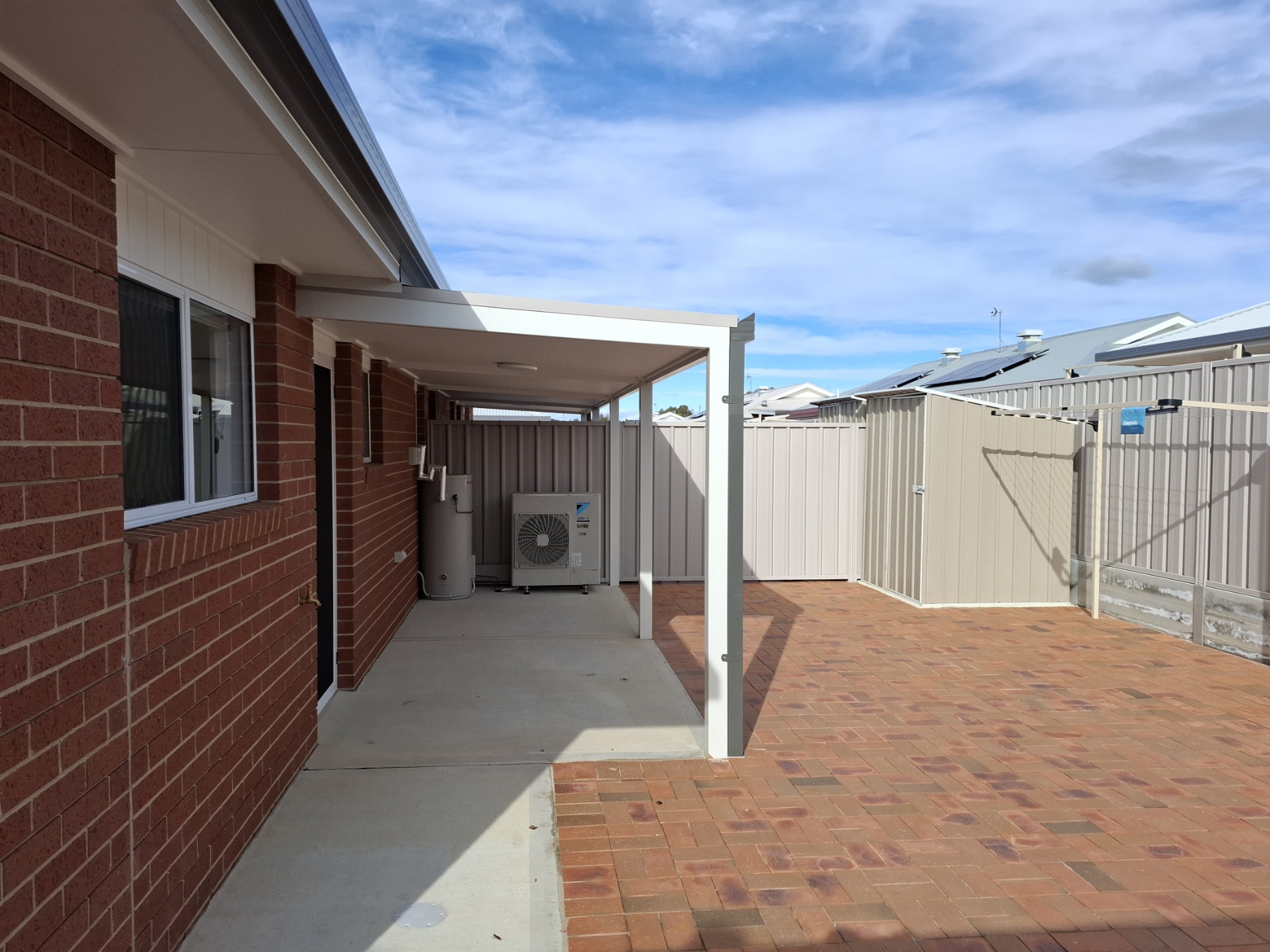Unit 32 Improved Liveability Unit - Glenfield Park NSW — Home image 9