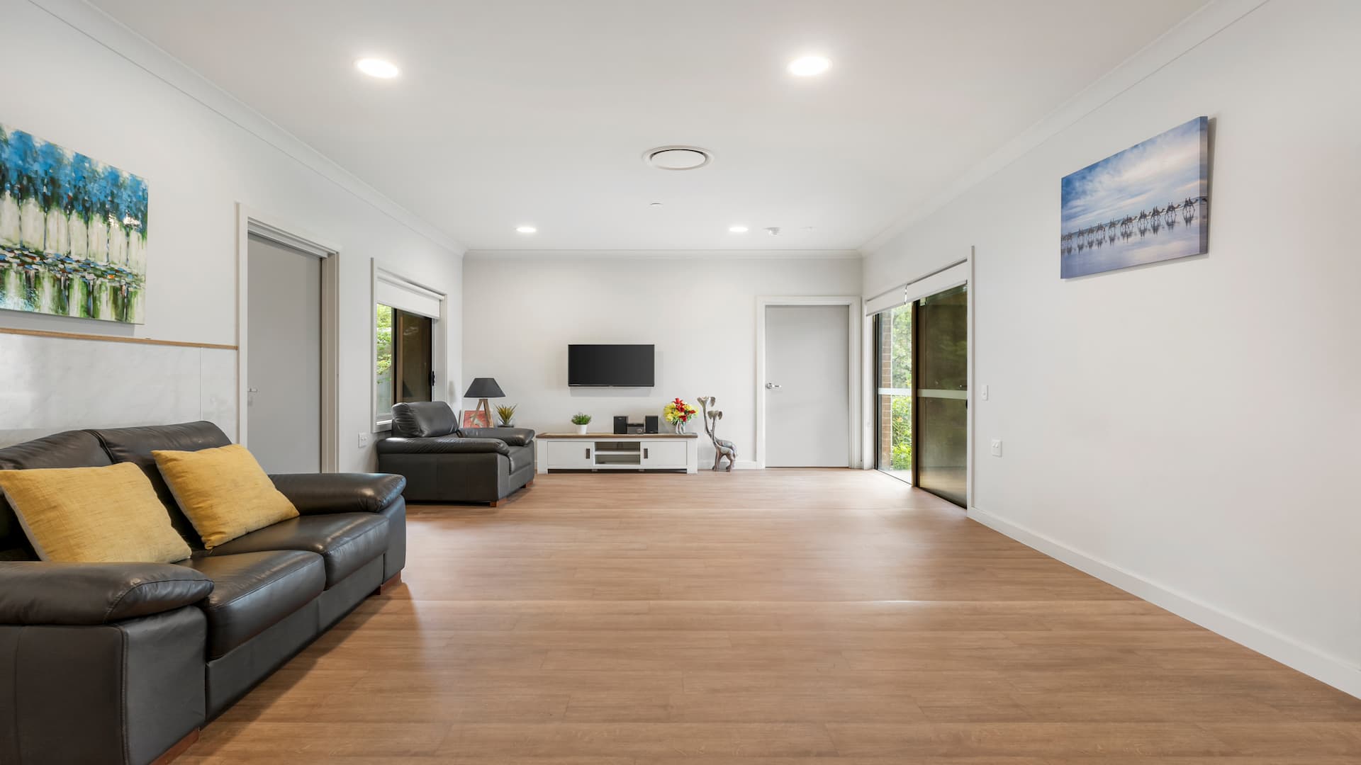 Join a warm, social home with an active lifestyle in Emu Plains — Home image 6