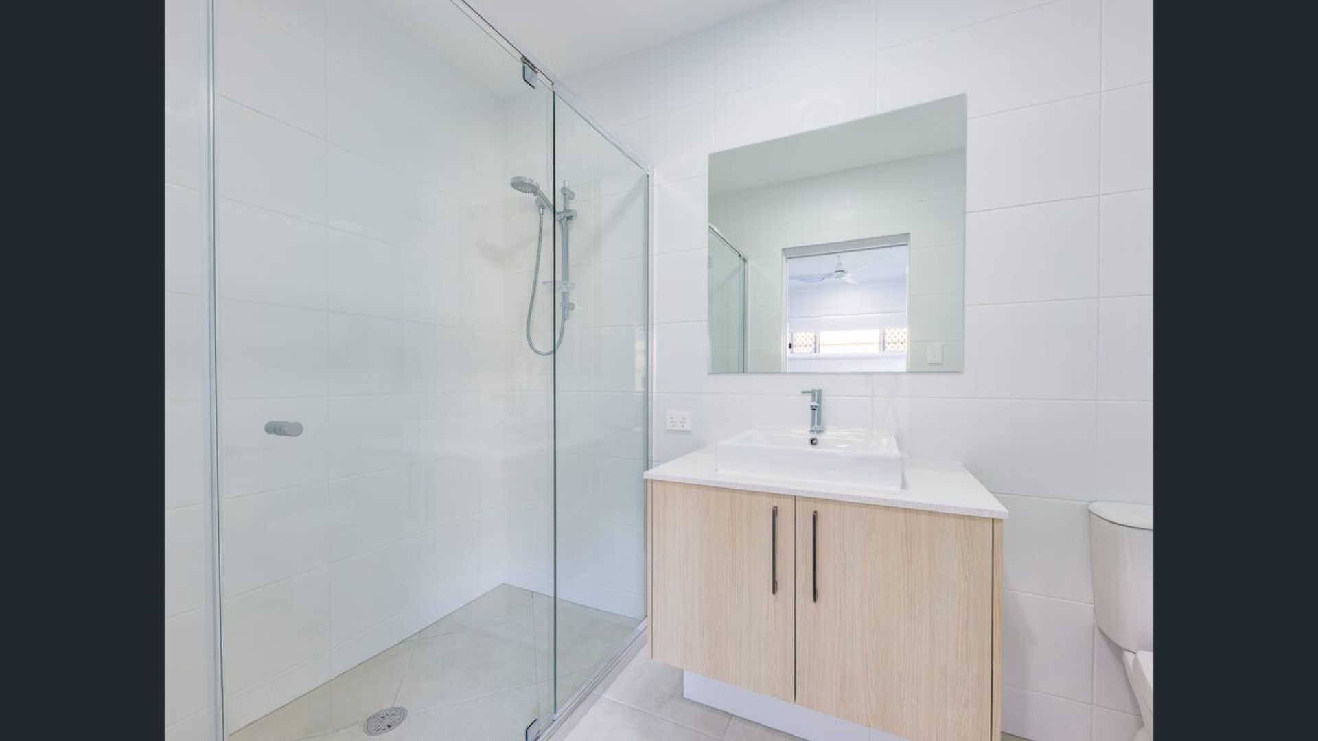 Brand New Furnished House Available in Morayfield. Available for SIL/MTA/STA — Home image 3