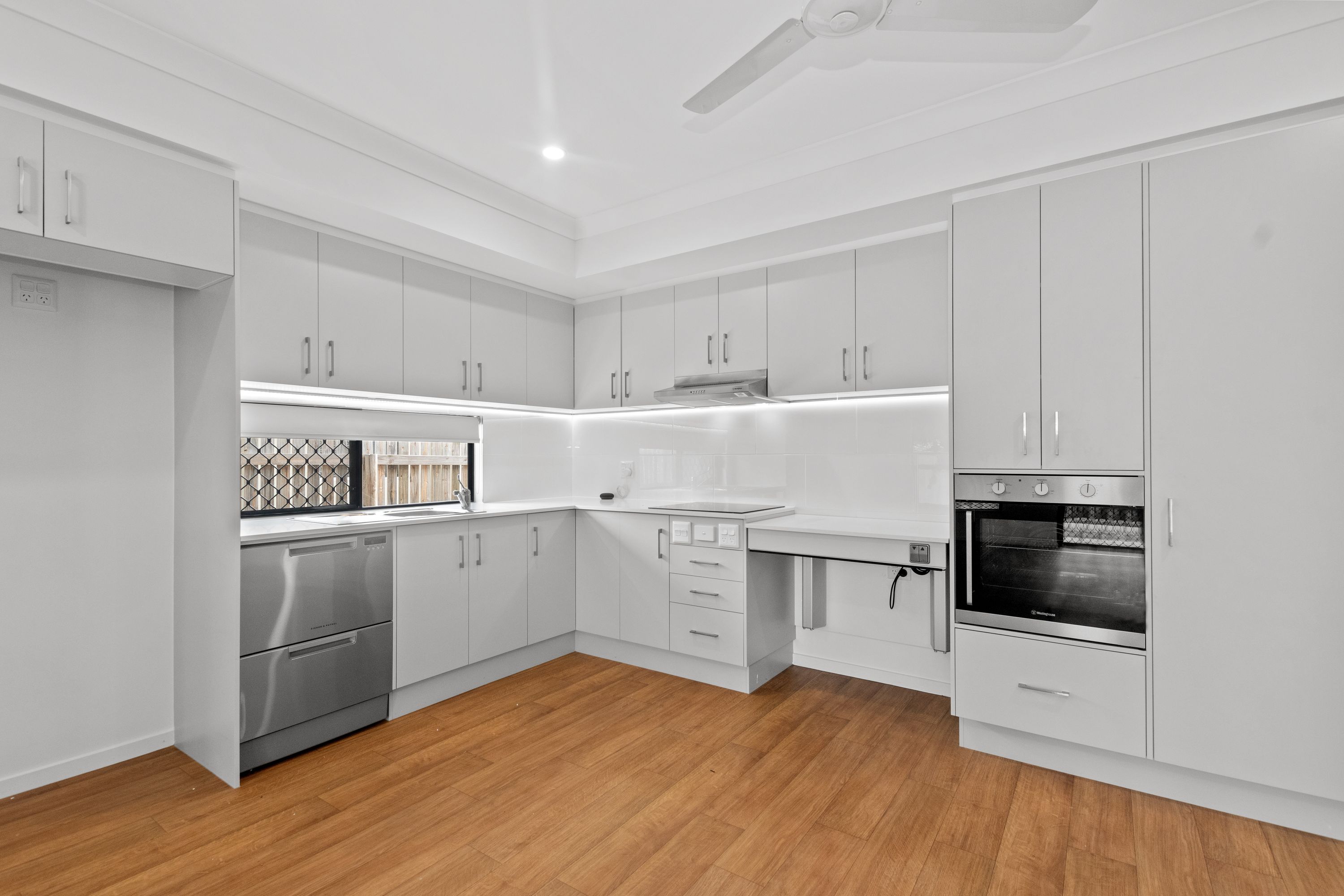 Unit 1/10 Loretta Court – Rasmussen — Home image 2
