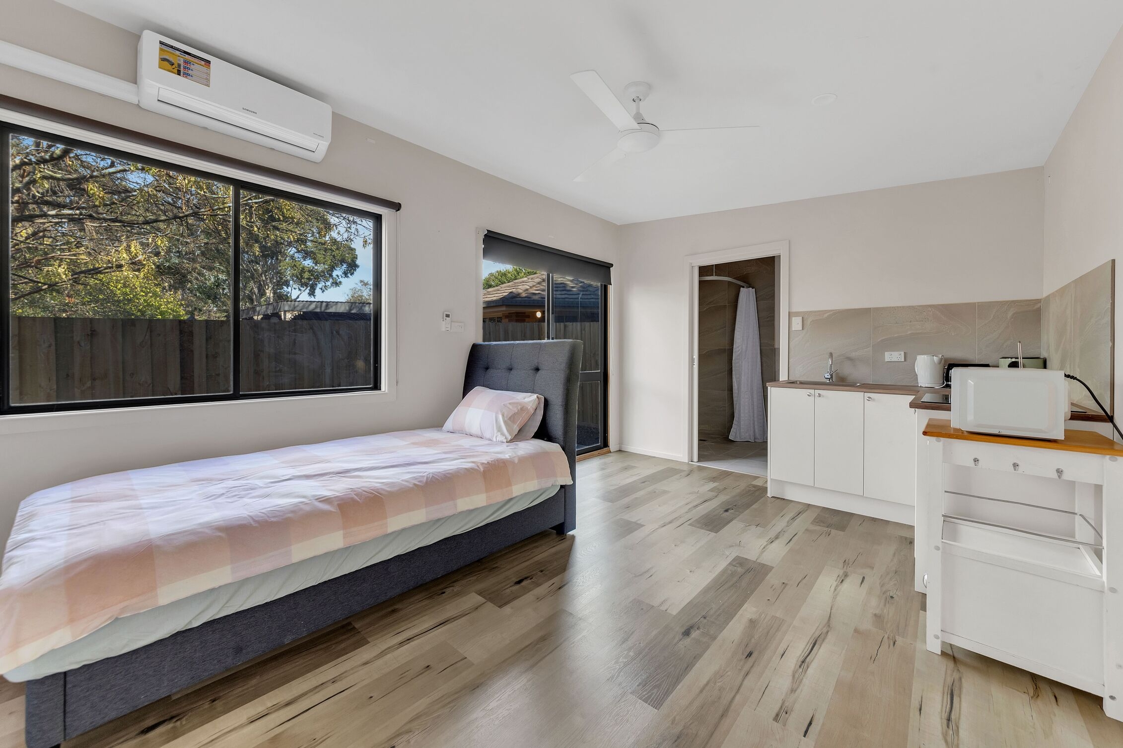 Your Cozy Haven: A Place to Feel Right at Home in Cranbourne South — Home image 11