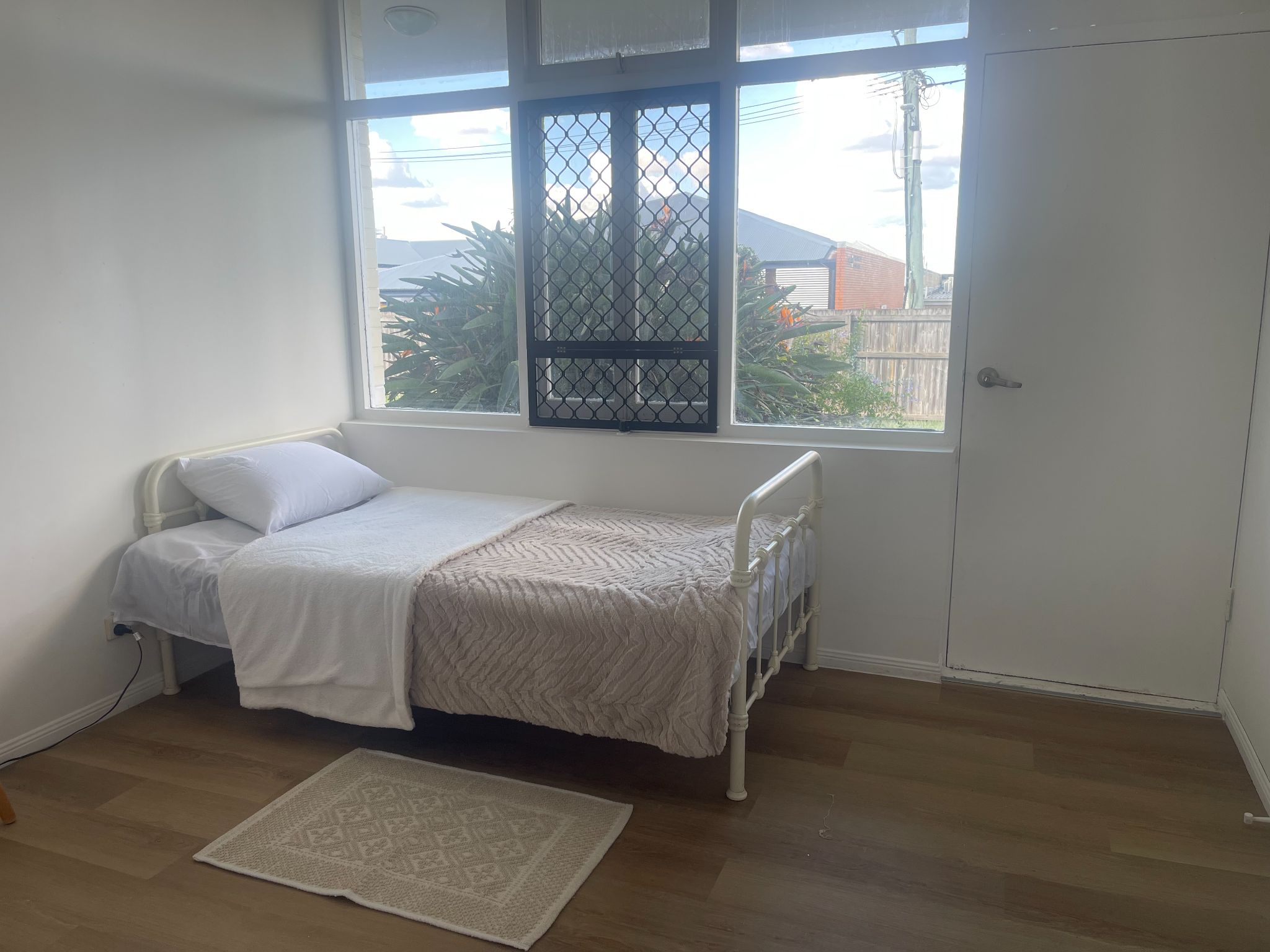 Individual Unit In Annerley — Home image 2