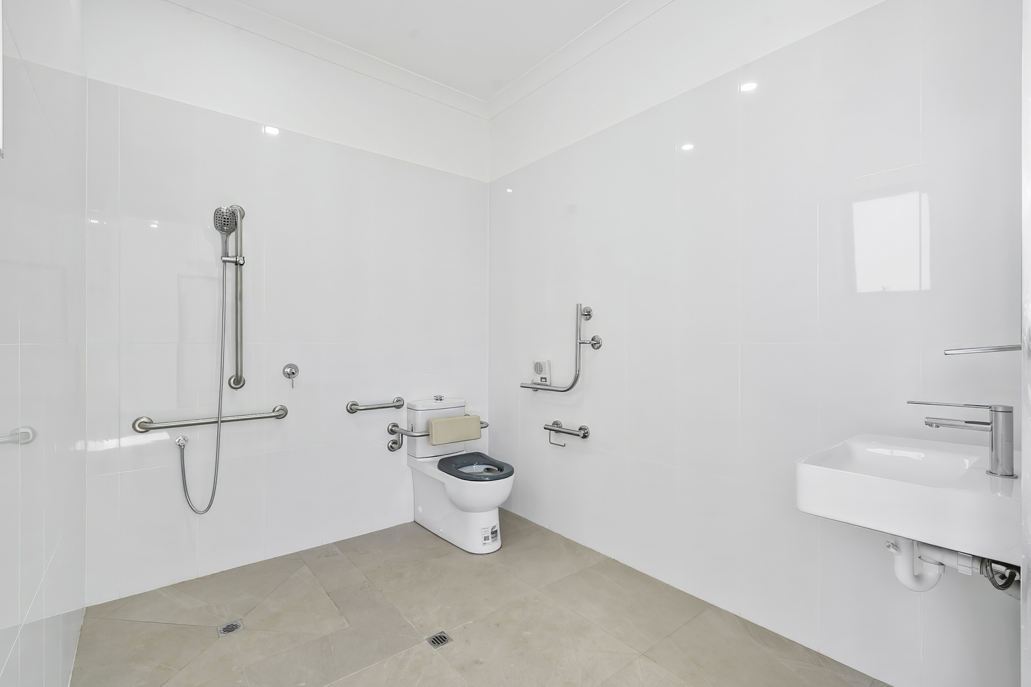 New 3 Bed HPS SDA House, OOA, Appendix H, Gracemere / Rockhampton — Home image 5