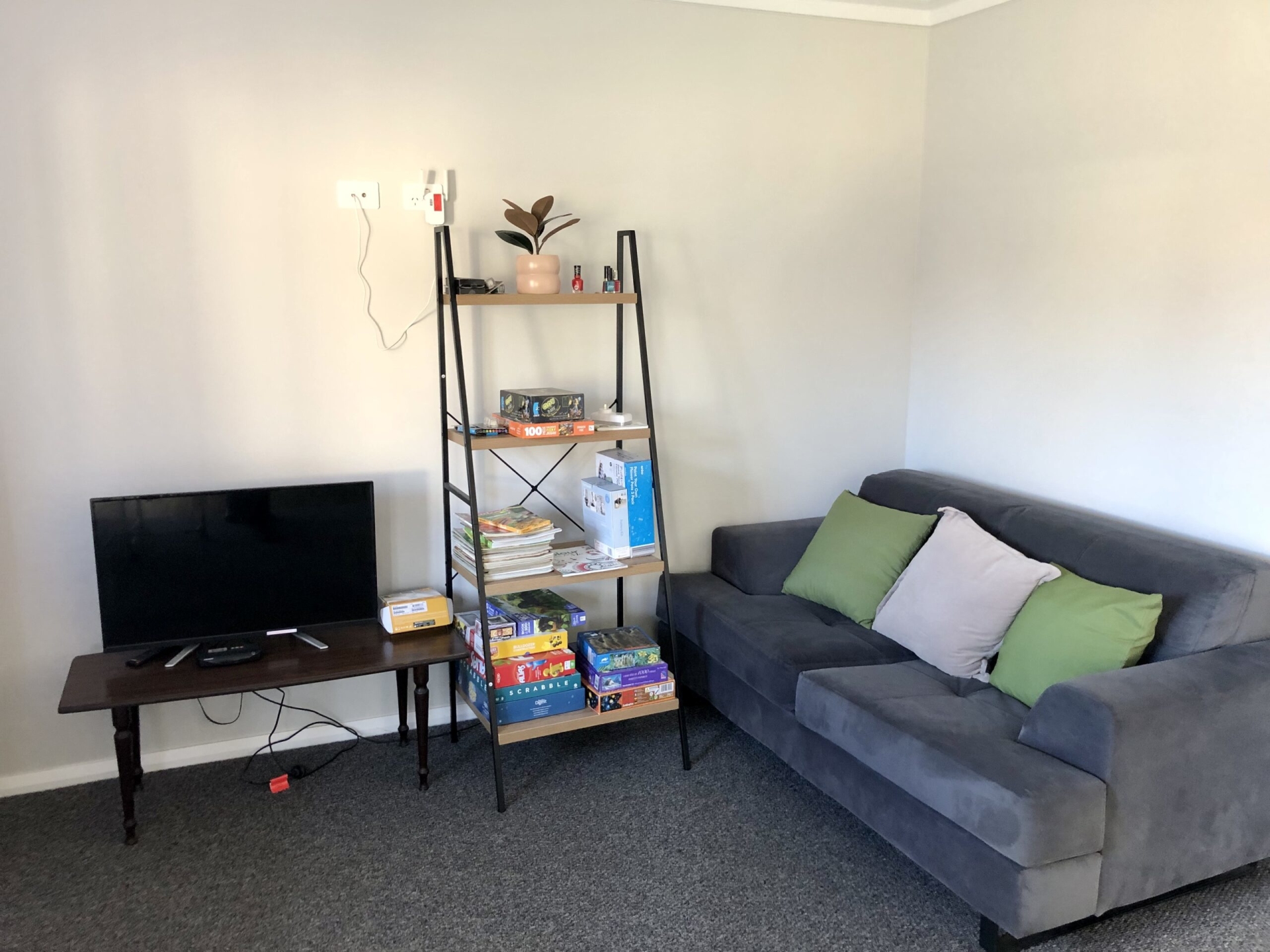 Milroy Street — Home image 2