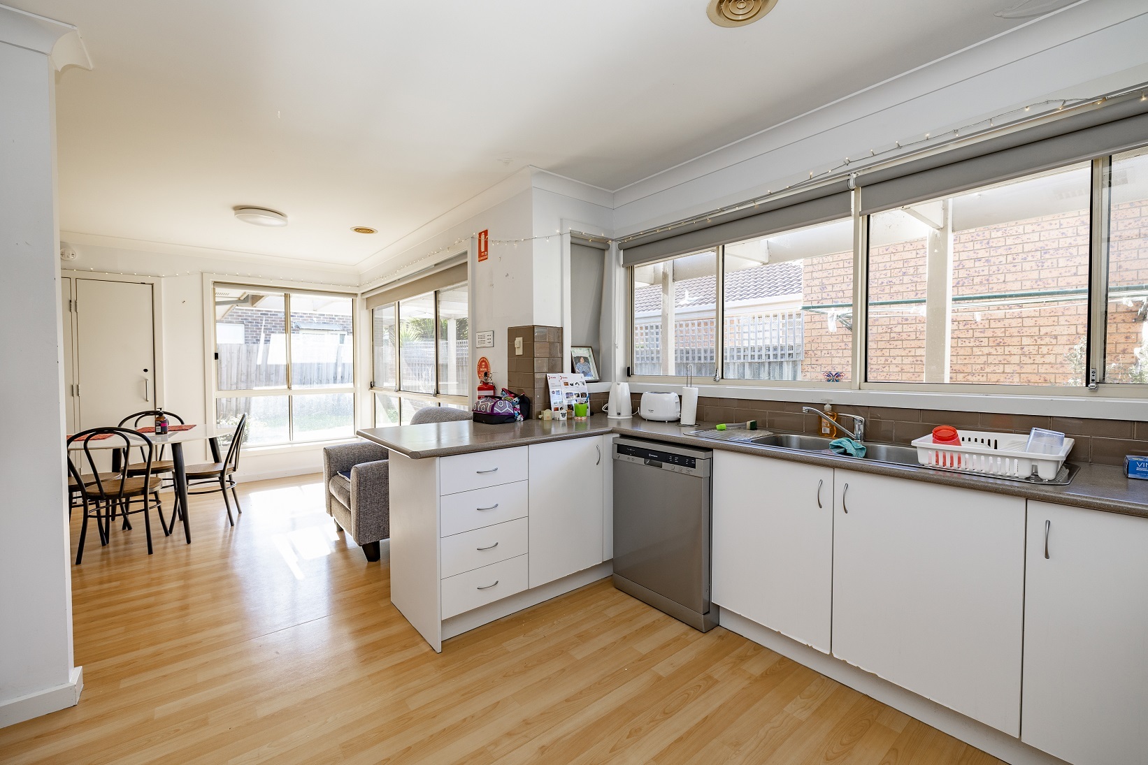 Charming unit close to all the amenities — Home image 7