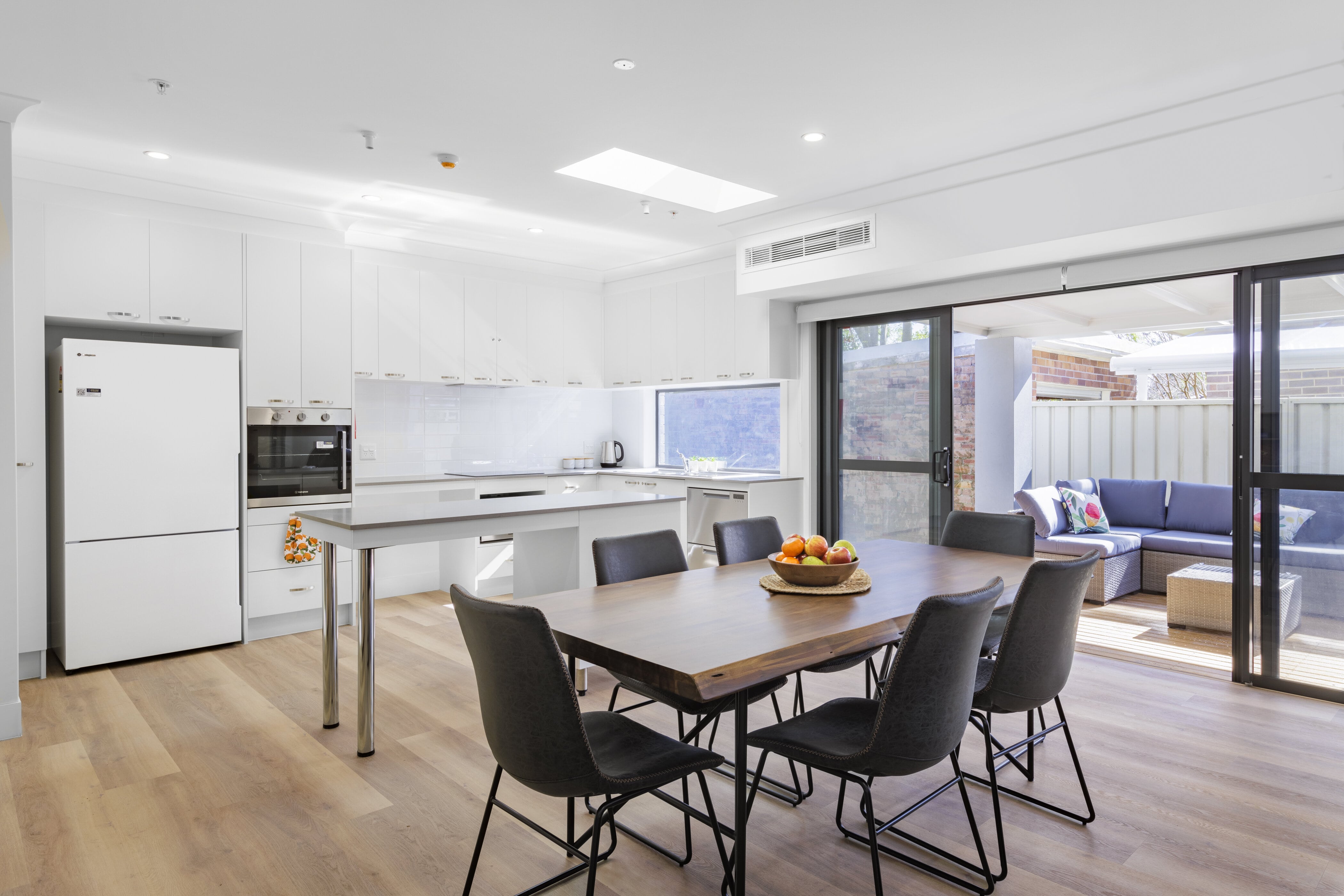 1 Bedroom, Fully Accessible, Robust or Improved Liveability Single Storey SDA Home in Maroubra: Brand New, Ready Now, Near the Beach! — Home image 3