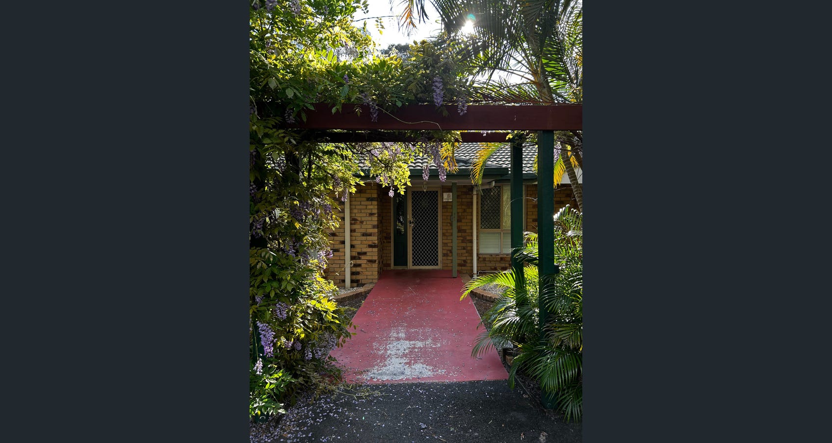 Spacious SIL Accommodation with Large Backyard- Burpengary East — Home image 11
