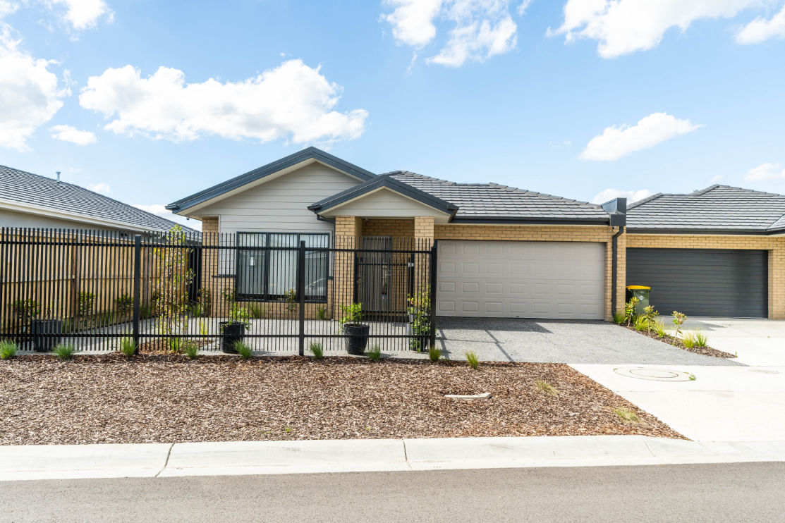 Deluxe 4-Bedroom SIL/STA Home - Calm & Routine-Focused - Carrum Downs — Home image 14