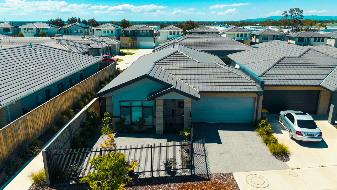 Deluxe 4-Bedroom SIL/STA Home - Calm & Routine-Focused - Carrum Downs — Home image 17