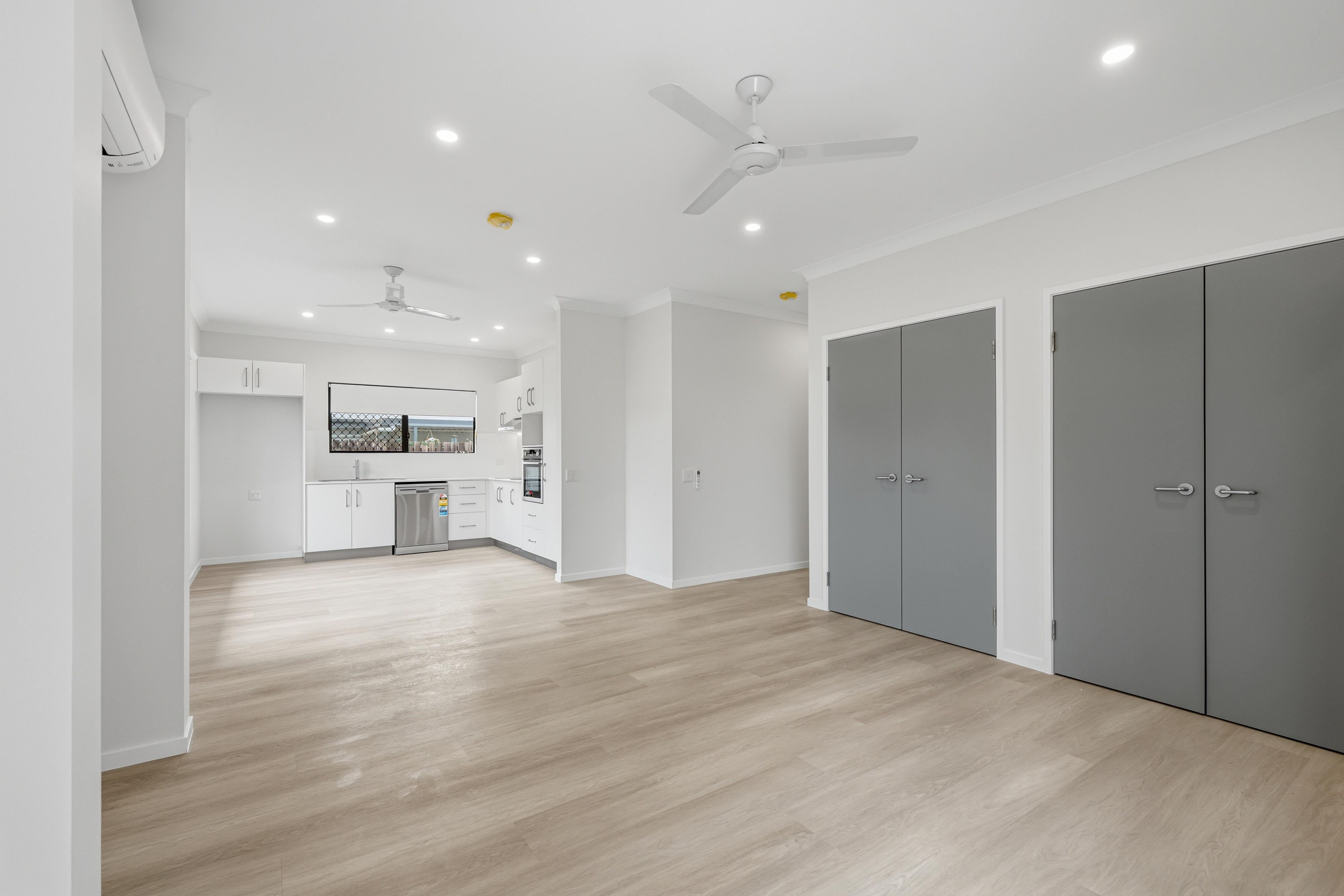 Pimlico QLD 4812 — Home image 5