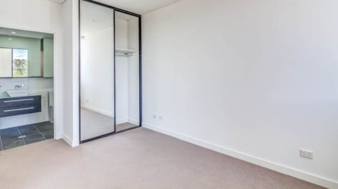 Epping with lift and ramp access — Home image 2