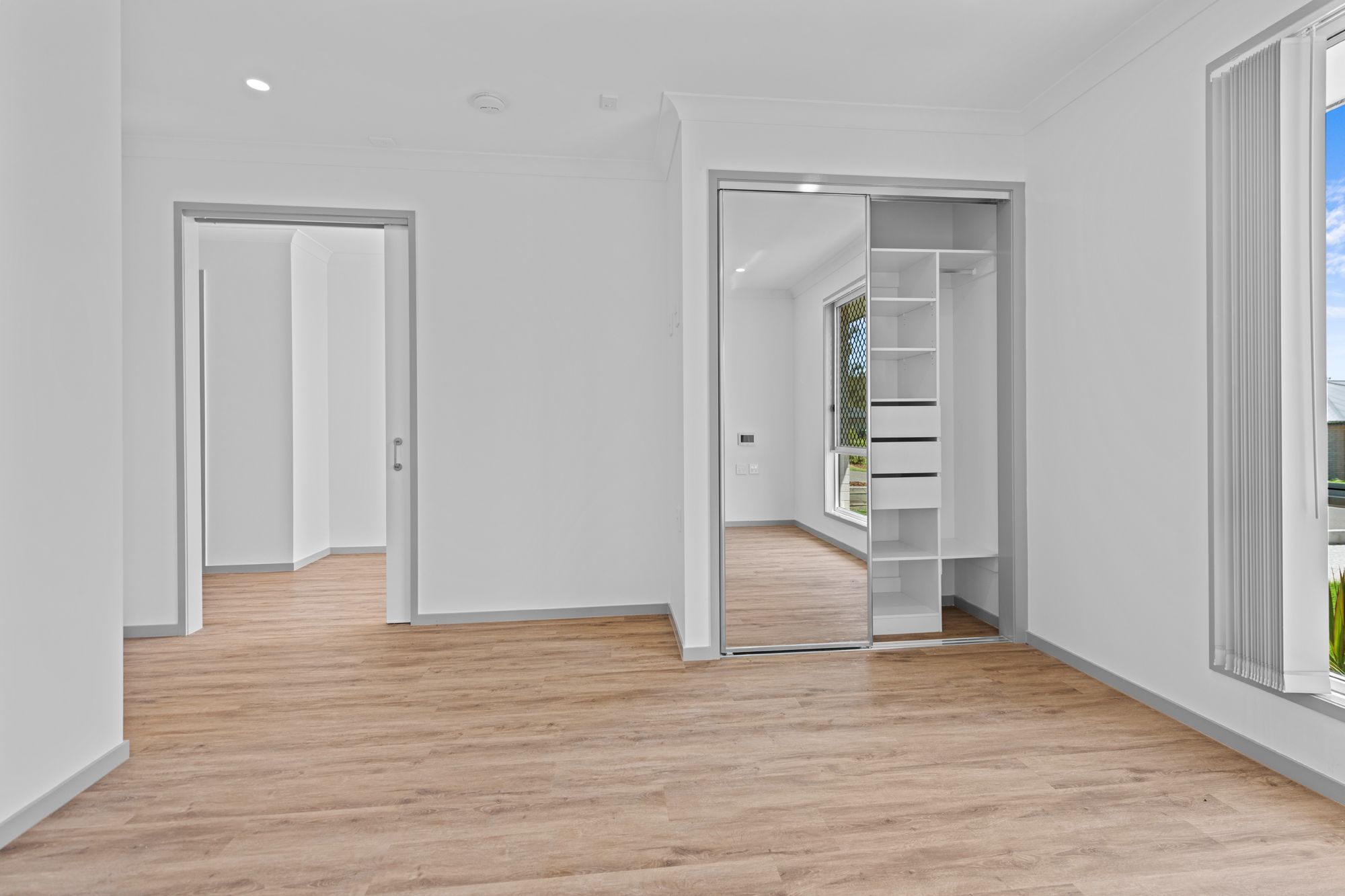 3 BR HPS Home with Ensuites & OOA – Rosewood — Home image 6