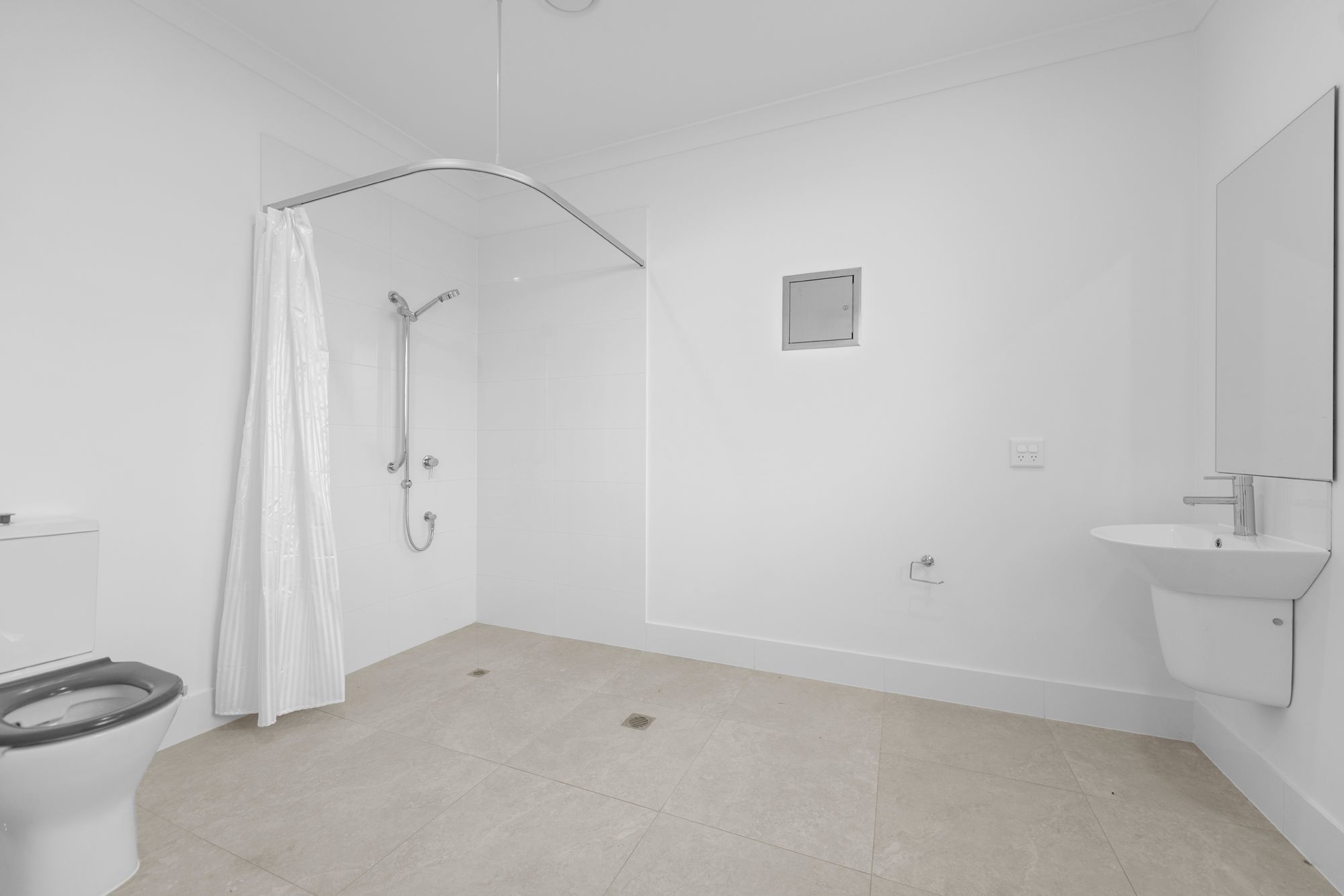 3 BR HPS Home with Ensuites & OOA – Rosewood — Home image 14