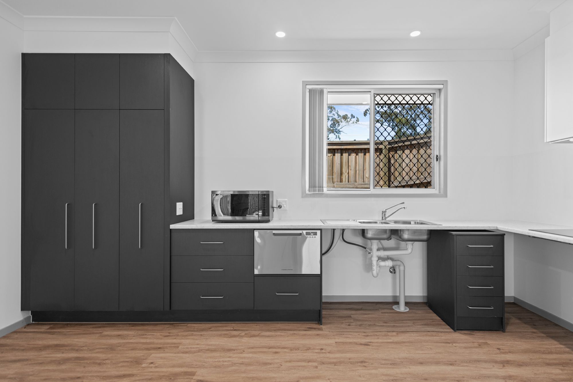 3 BR HPS Home with Ensuites & OOA – Rosewood — Home image 16