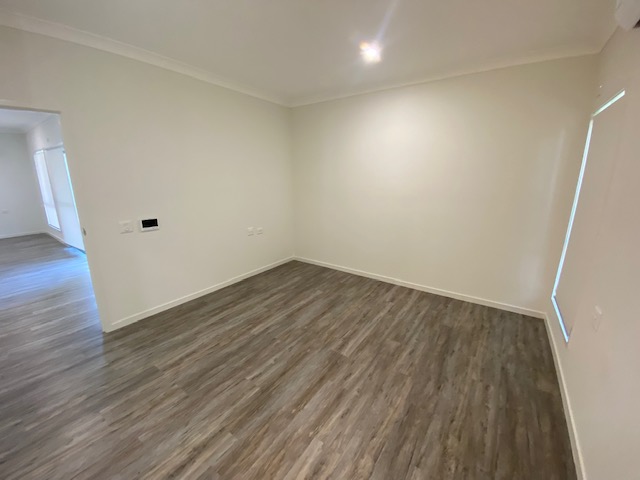 3 Bedroom home + OOA in Bethania, Queensland — Home image 3