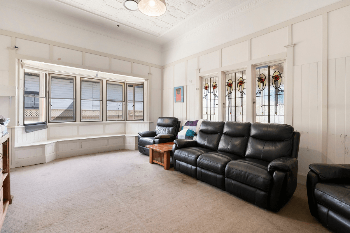 Discover this spacious, accessible home in laid-back Mullumbimby. — Home image 3