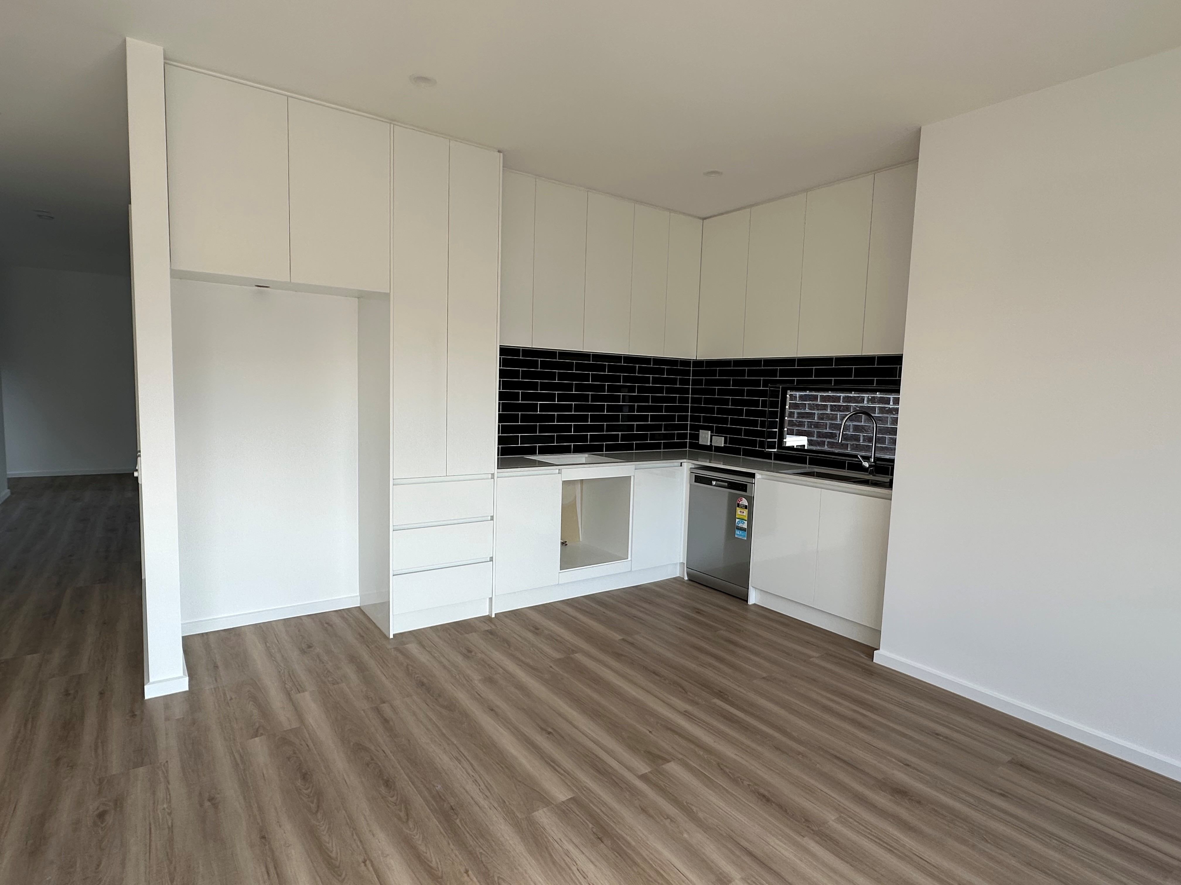 Brand New Robust Property - Craigieburn — Home image 9