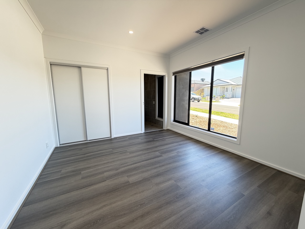 Well-Located 2+OOA Robust SDA Home in Darley with Excellent Accessibility — Home image 9