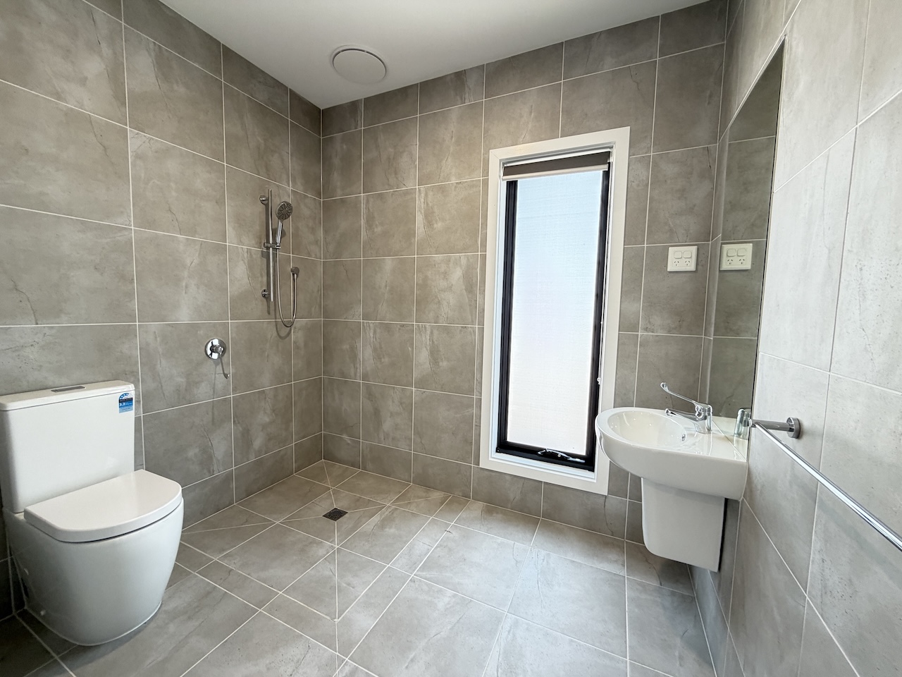 Well-Located 2+OOA Robust SDA Home in Darley with Excellent Accessibility — Home image 3